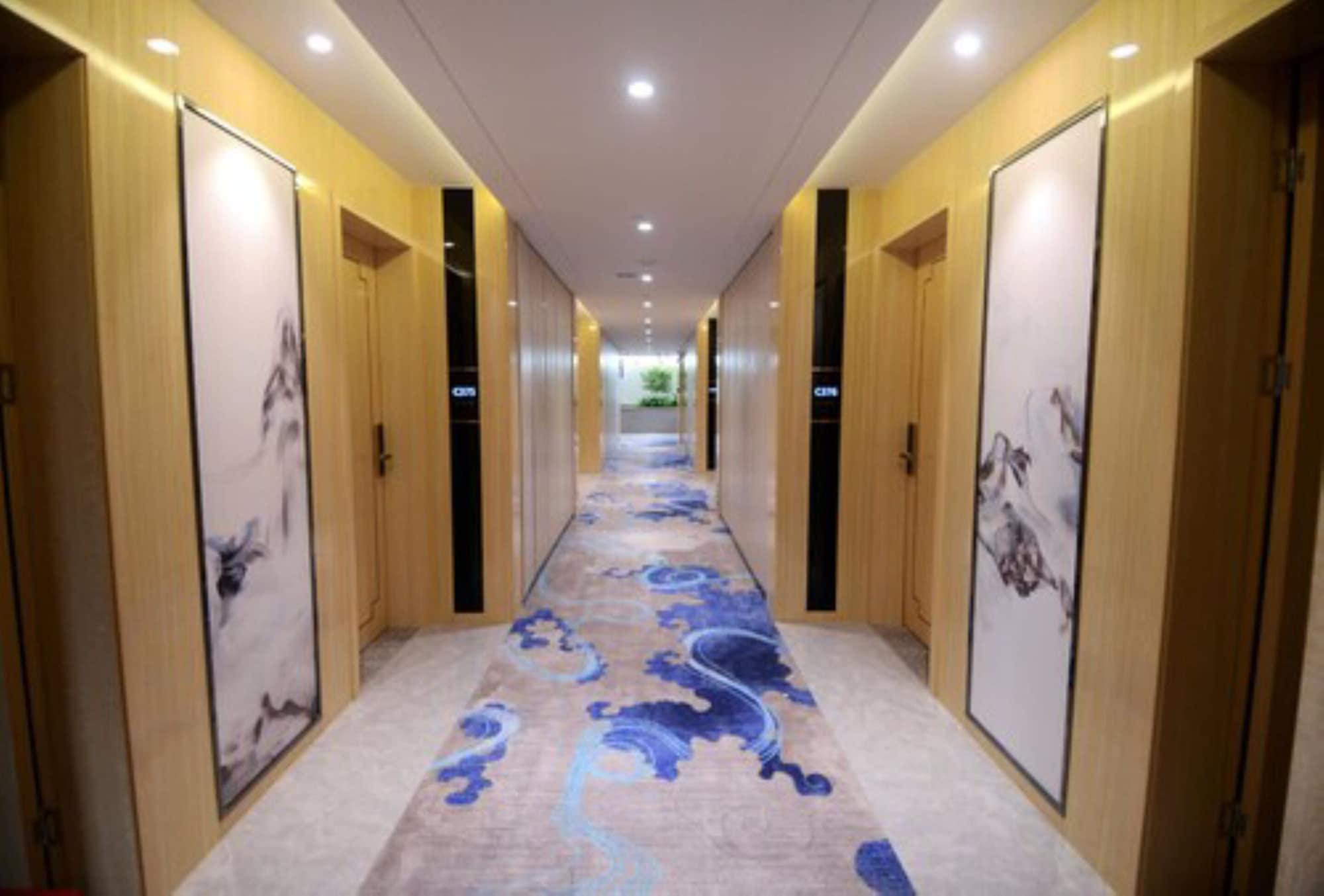 מלון Ramada Shenzhen Baoan מראה חיצוני תמונה