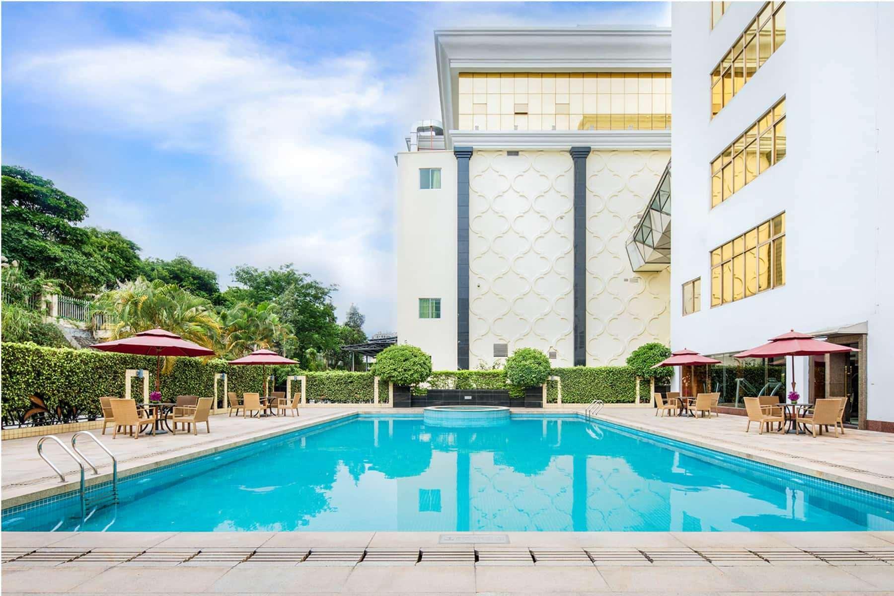 מלון Ramada Shenzhen Baoan מראה חיצוני תמונה