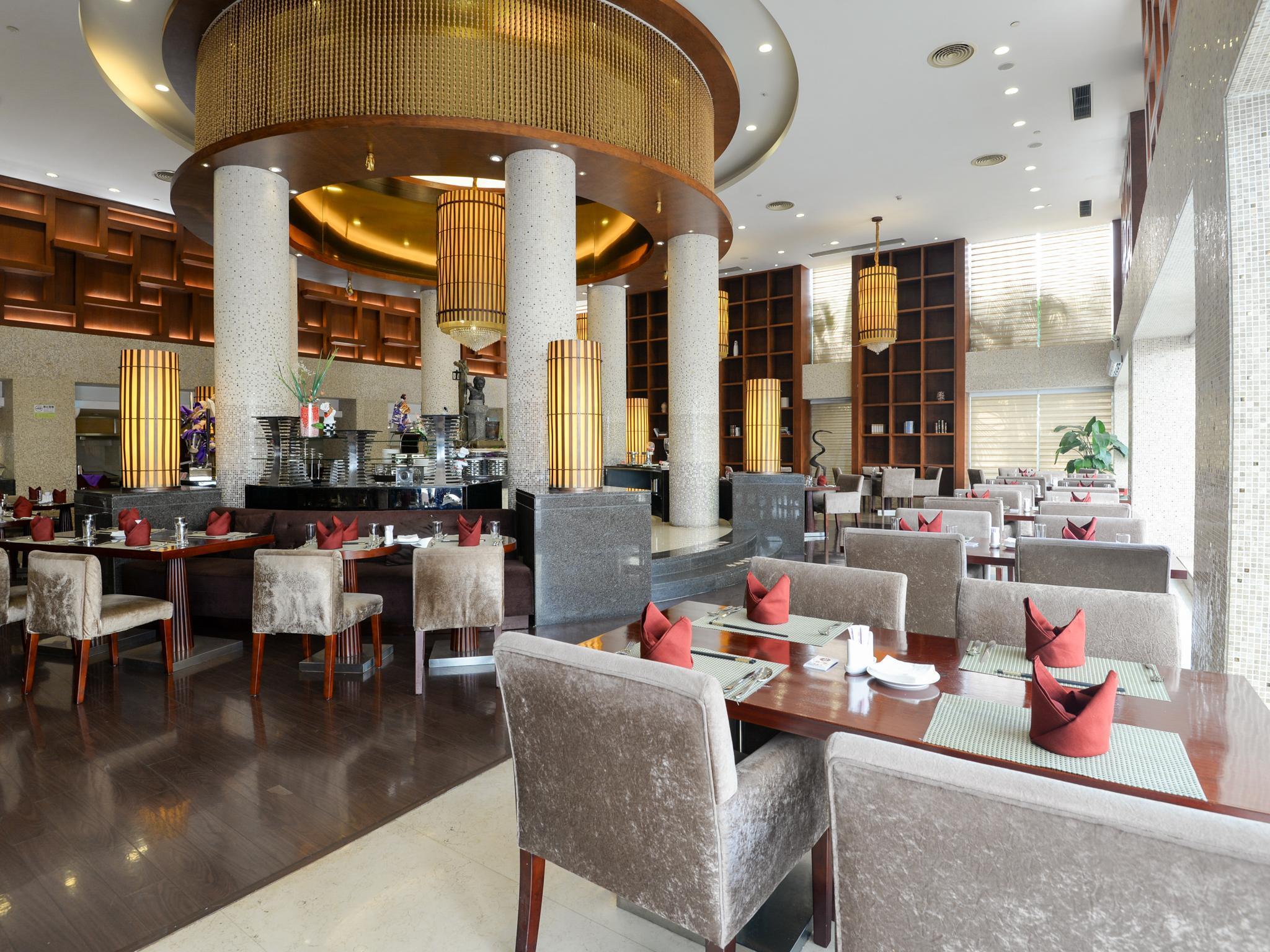 מלון Ramada Shenzhen Baoan מראה חיצוני תמונה