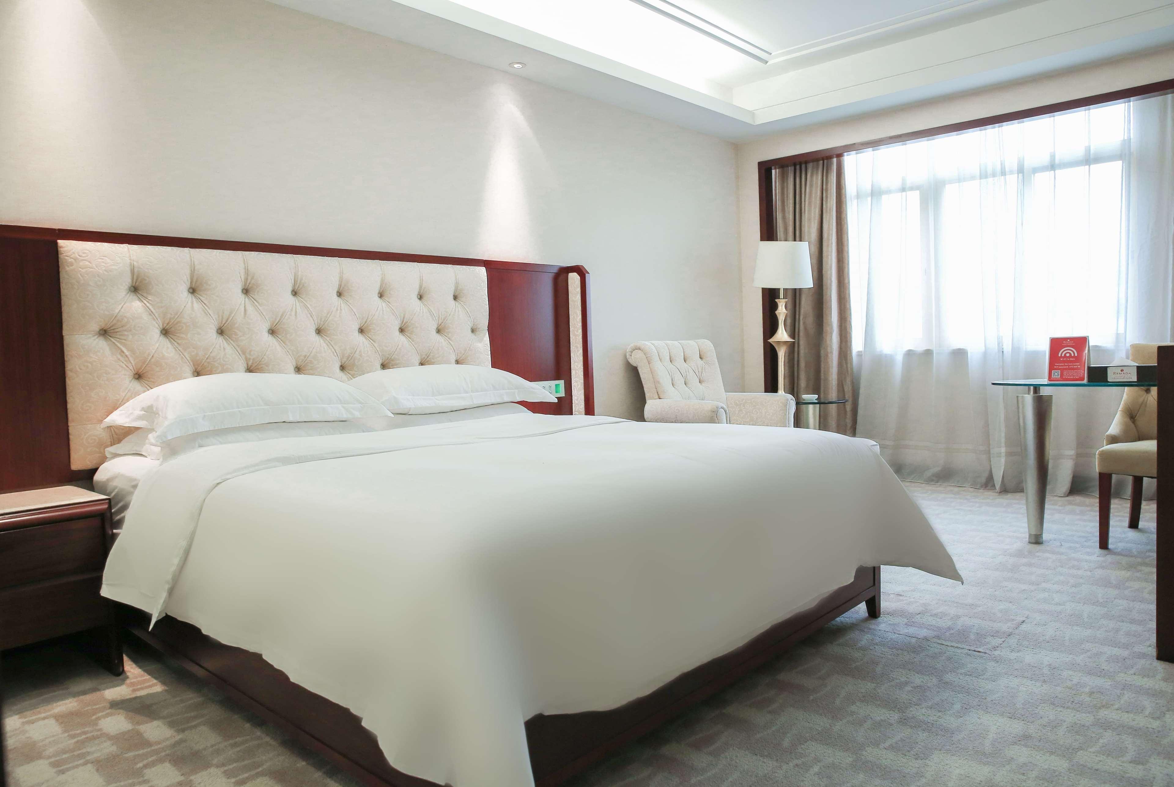 מלון Ramada Shenzhen Baoan מראה חיצוני תמונה