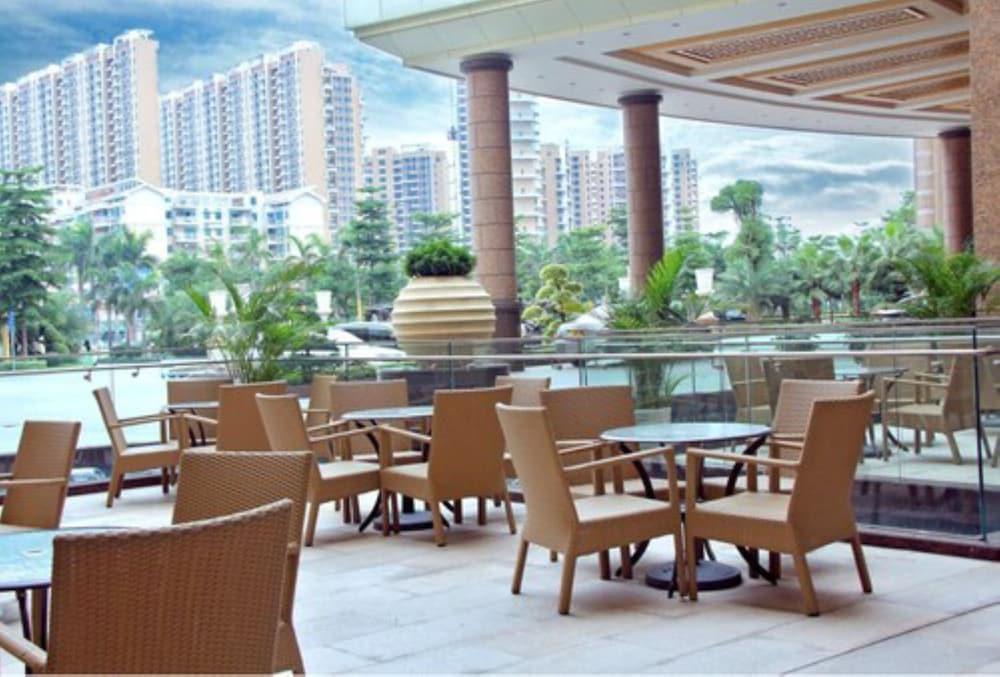 מלון Ramada Shenzhen Baoan מראה חיצוני תמונה