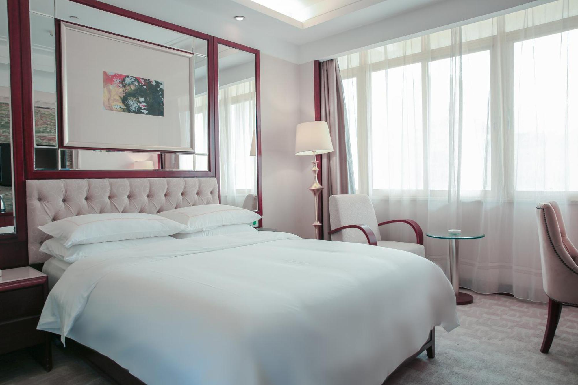 מלון Ramada Shenzhen Baoan מראה חיצוני תמונה