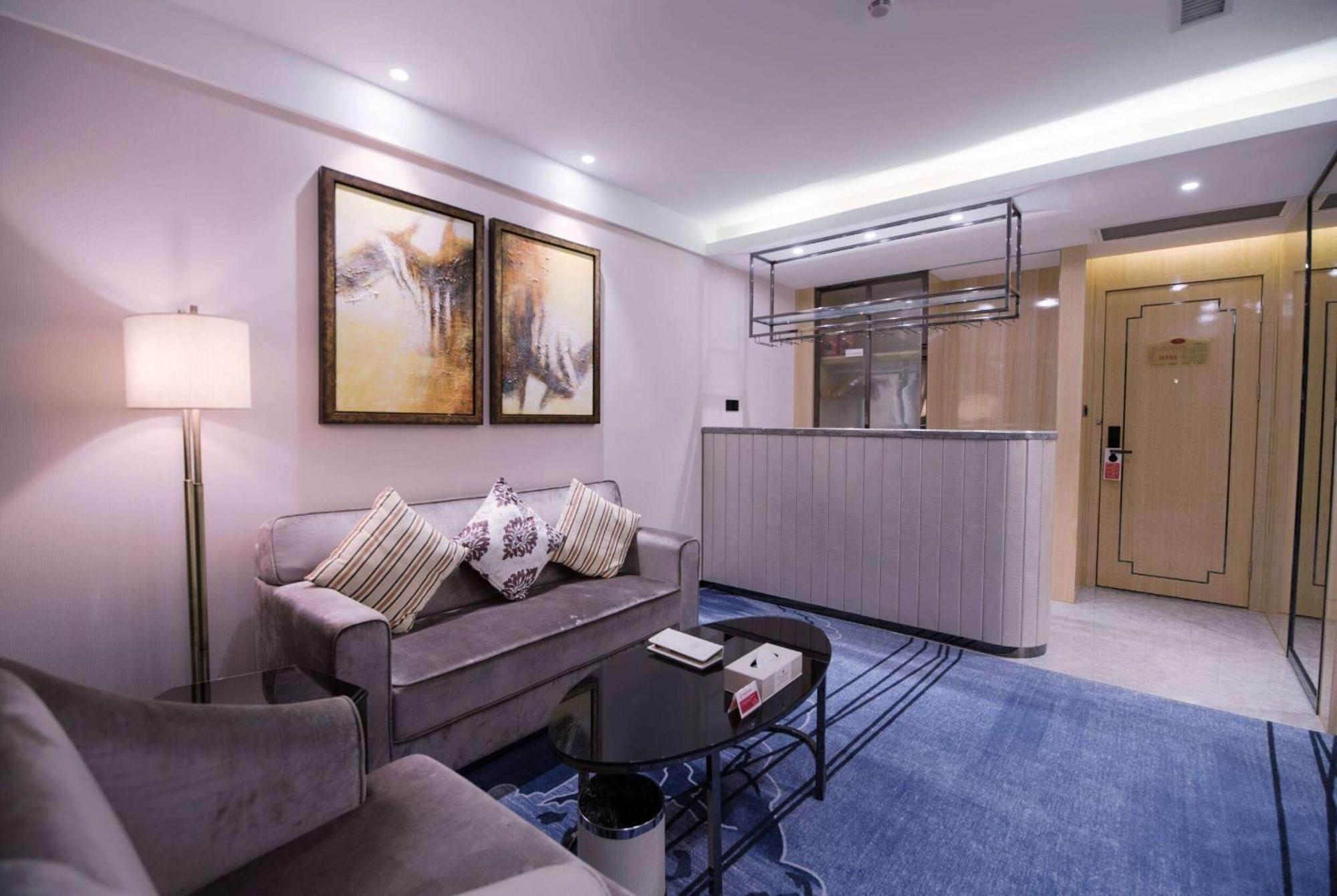 מלון Ramada Shenzhen Baoan מראה חיצוני תמונה