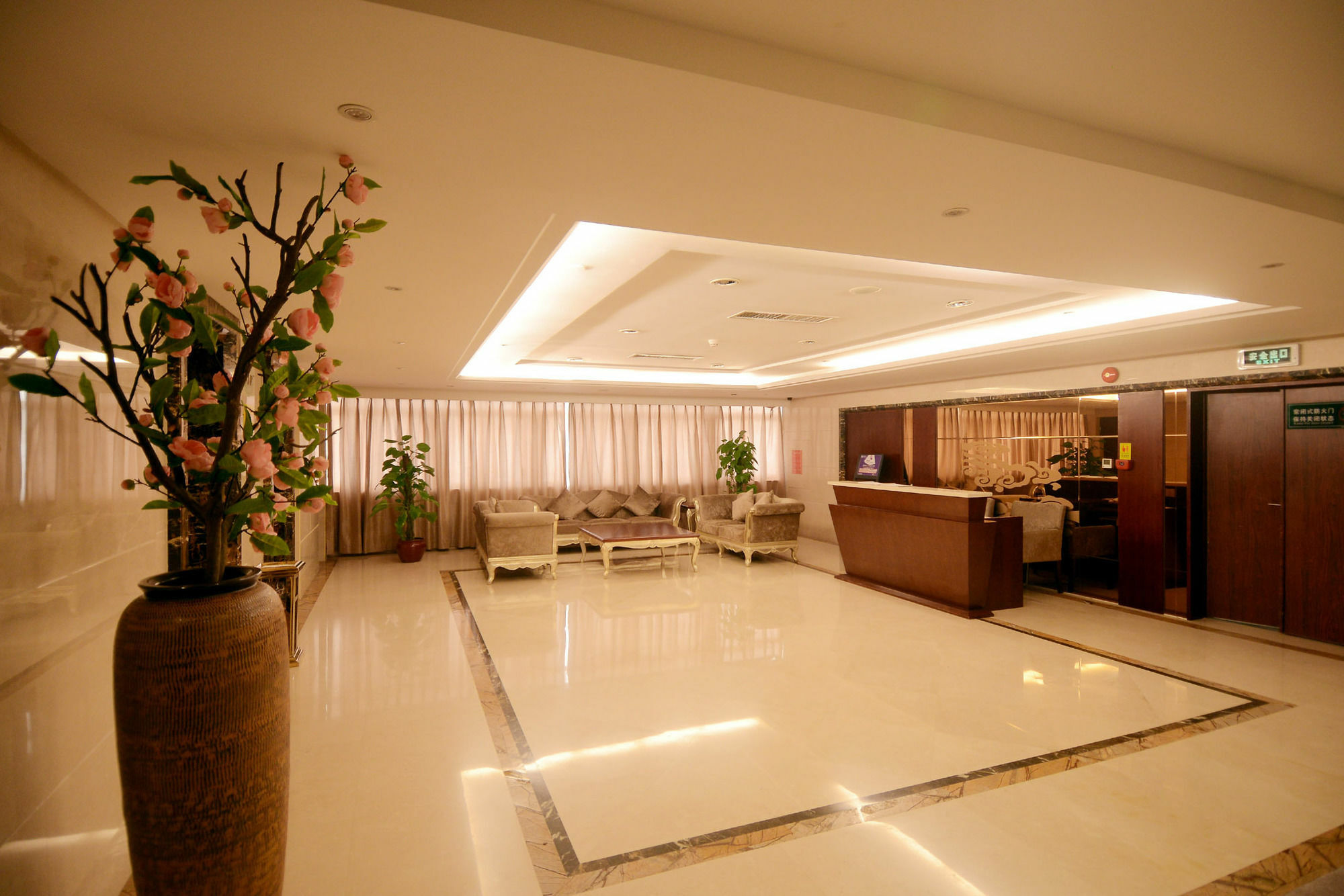 מלון Ramada Shenzhen Baoan מראה חיצוני תמונה